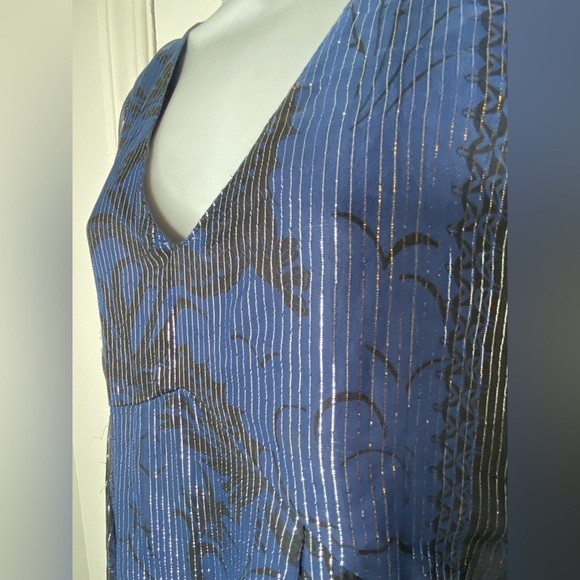 LA PLAGE Elegant Blue and Silver Sheer Dress - Picture 5 of 11